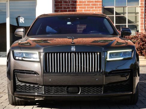 Used 2023 Rolls-Royce Ghost Black Badge w/ Black Badge Ghost Package image 5