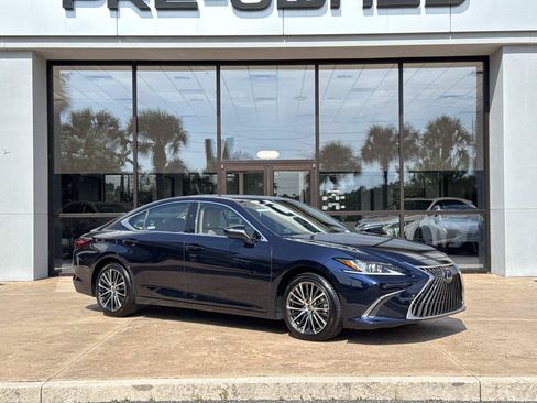 Used 2023 Lexus ES 350 w/ Premium Package FWD image 9