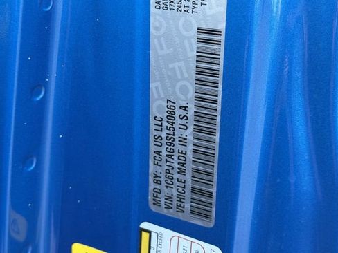 New 2025 Jeep Gladiator Sport image 28