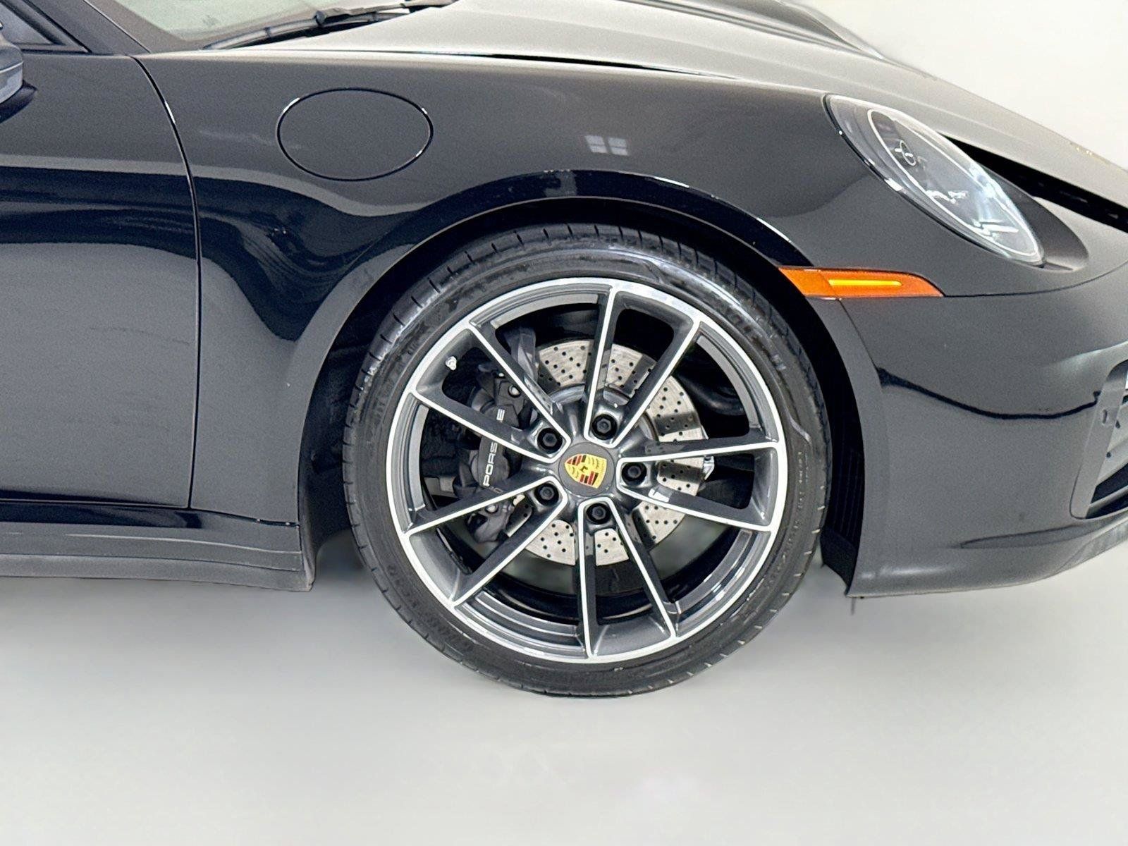 Used 2022 Porsche 911 Carrera w/ Premium Package RWD image 36