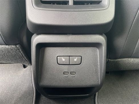 New 2026 Chevrolet Equinox EV LT image 15