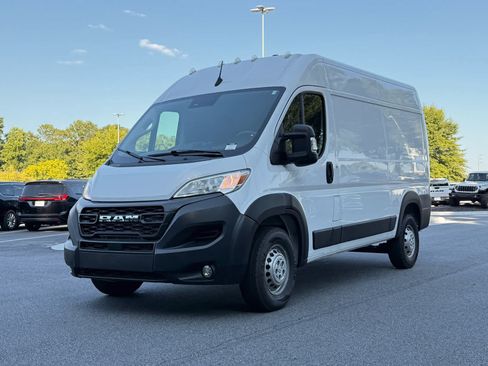 Used 2024 RAM ProMaster 2500 w/ Convenience Group FWD image 1