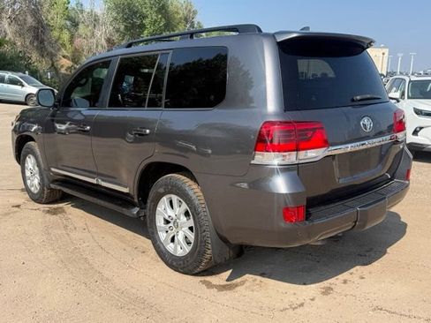 Used 2018 Toyota Land Cruiser w/ Preferred Accessory Package AWD/4WD image 3