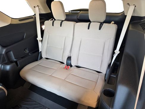 Used 2021 Ford Explorer XLT RWD image 26