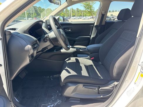 Certified 2026 Honda HR-V LX image 12