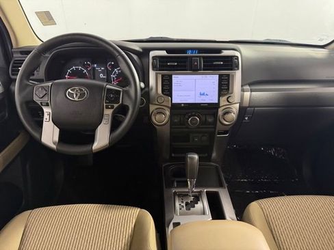 Used 2022 Toyota 4Runner SR5 RWD image 22