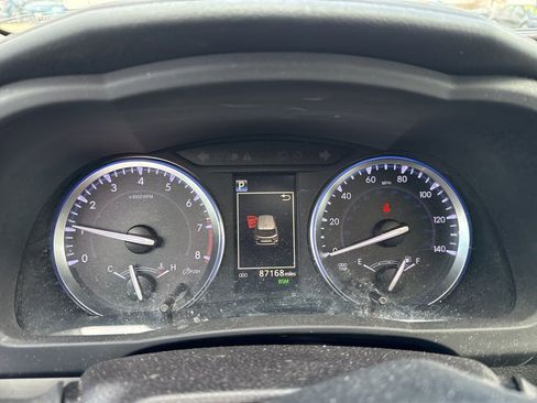 Used 2019 Toyota Highlander Limited image 13