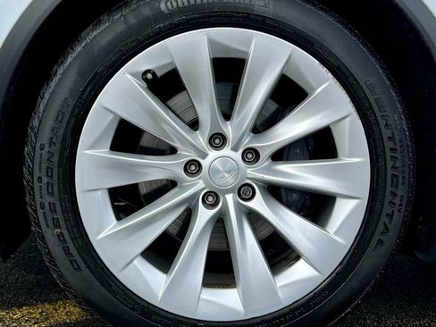 Used 2018 Tesla Model X 100D image 26