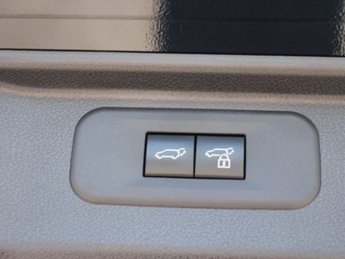 Certified 2025 Toyota Grand Highlander AWD image 18