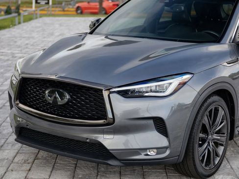 Used 2020 INFINITI QX50 Essential w/ Edition 30 Package FWD image 4