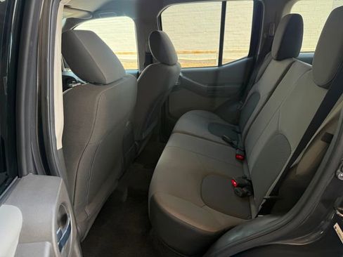 Used 2015 Nissan Xterra S w/ Value Package RWD image 27
