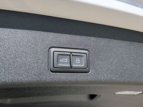 New 2026 Audi Q3 quattro 2.0T AWD/4WD image 43