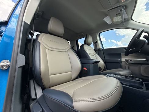 Used 2025 Ford Maverick Lariat AWD/4WD image 24