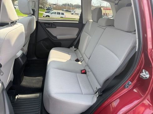 Used 2015 Subaru Forester 2.5i Premium AWD/4WD image 14