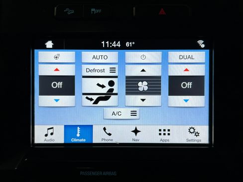 Used 2016 Ford F150 Lariat w/ Equipment Group 502A Luxury image 15