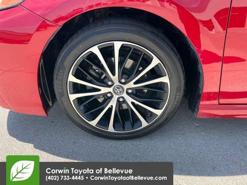 Used 2019 Toyota Camry SE w/ Convenience Package FWD image 26