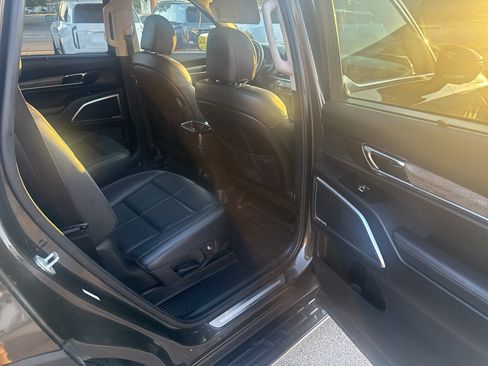 Used 2020 Kia Telluride SX AWD/4WD image 16