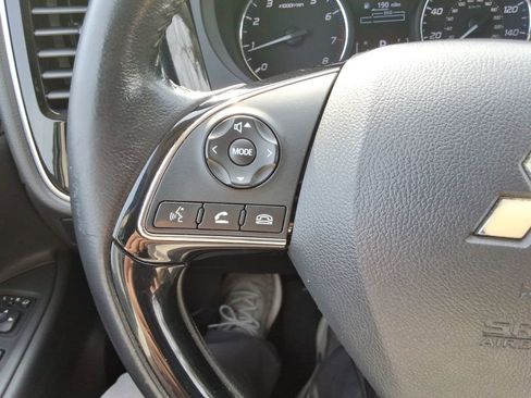 Used 2019 Mitsubishi Outlander SEL image 27