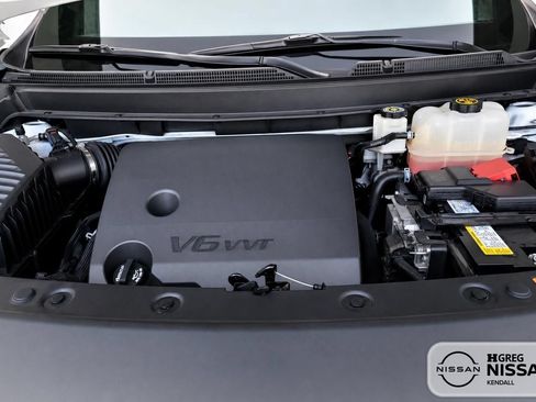 Used 2023 Buick Enclave Premium w/ Experience Buick Package FWD image 16