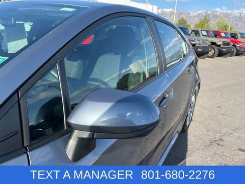 Used 2025 Toyota Corolla LE image 9