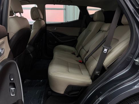 Used 2018 Hyundai Santa Fe Sport FWD image 20