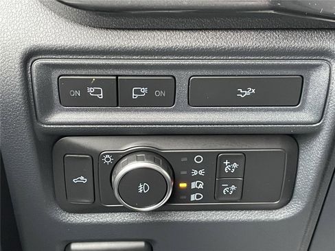 Used 2022 Ford F150 XLT w/ Equipment Group 302A High image 20