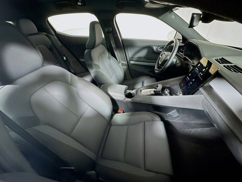 Used 2023 Polestar Polestar 2 w/ Pilot Pack image 26