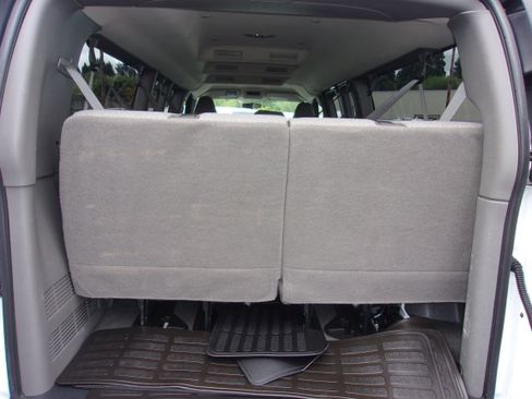 Used 2016 Chevrolet Express 3500 LT w/ LT Preferred Equipment Group image 16