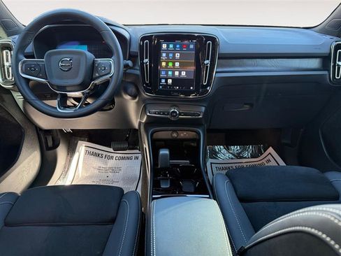 Used 2024 Volvo C40 P8 Recharge Ultimate w/ Protection Package Premier image 11