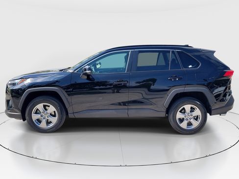 Certified 2023 Toyota RAV4 XLE w/ Convenience Package FWD image 4