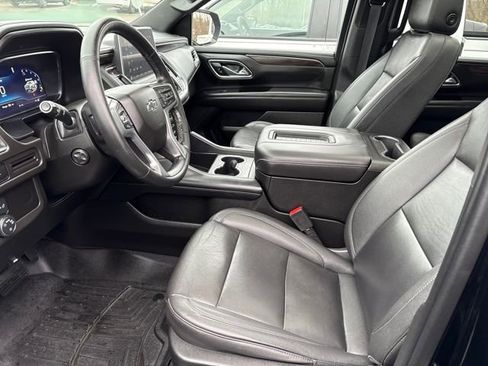 Used 2023 Chevrolet Tahoe Z71 w/ Luxury Package image 8