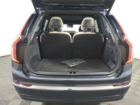 Certified 2026 Volvo XC90 B6 Plus AWD/4WD image 7