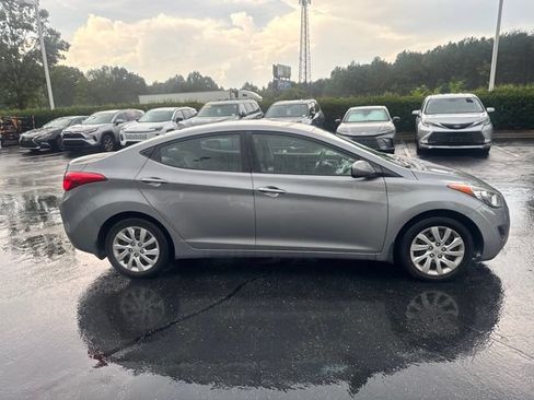 Used 2013 Hyundai Elantra GLS FWD image 9