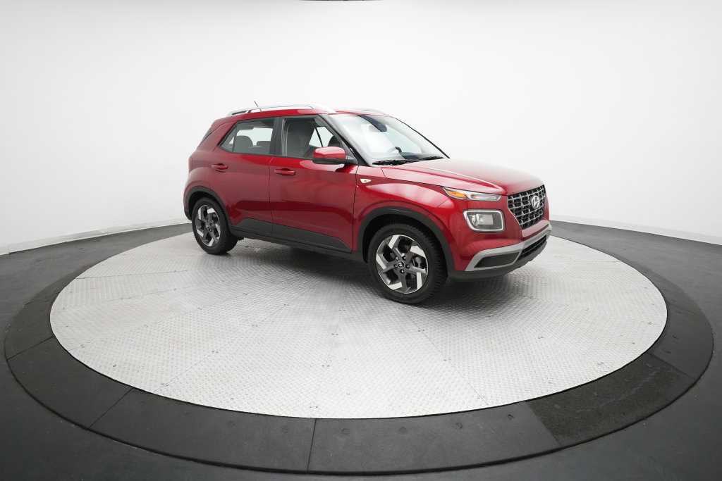 Used 2023 Hyundai Venue SEL FWD image 33
