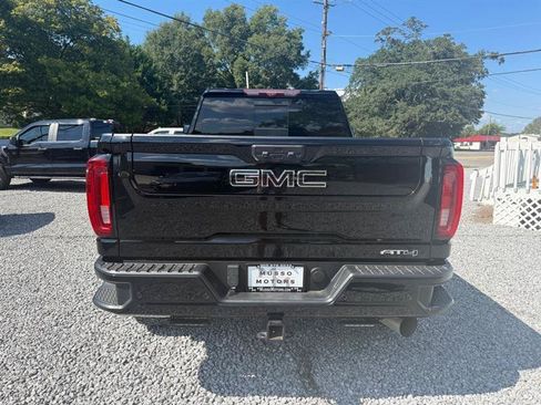 Used 2020 GMC Sierra 2500 AT4 w/ AT4 Premium Package AWD/4WD image 7