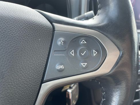 Used 2019 Chevrolet Colorado Z71 AWD/4WD image 18