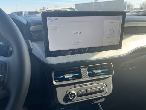 New 2025 Ford Maverick XLT w/ XLT Luxury Package image 14