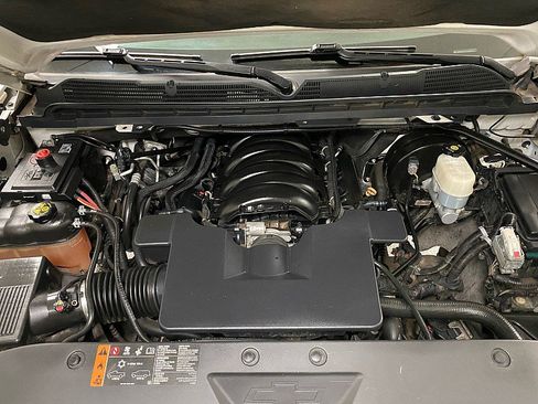 Used 2018 Chevrolet Silverado 1500 Custom w/ Custom Value Package image 16