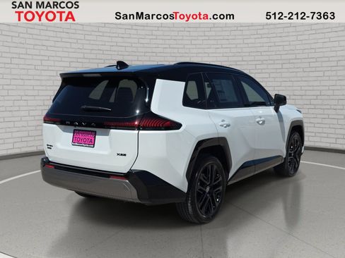 New 2026 Toyota RAV4 XSE w/ Panoramic Sun Roof Package AWD/4WD image 5