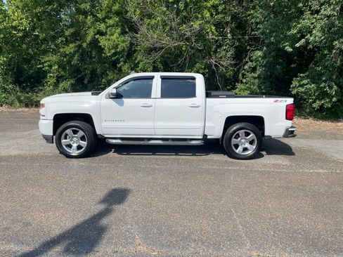 Used 2016 Chevrolet Silverado 1500 LT w/ All Star Edition AWD/4WD image 2