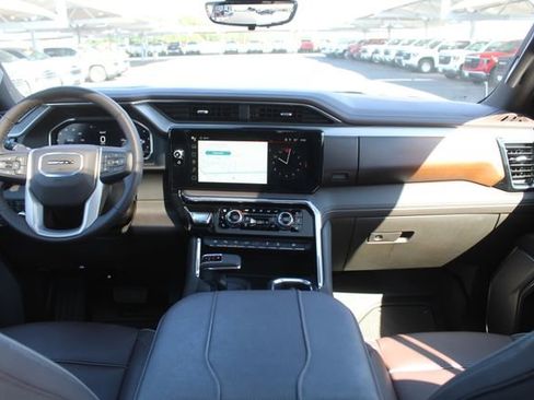 Used 2024 GMC Sierra 1500 Denali w/ Denali Reserve Package AWD/4WD image 23