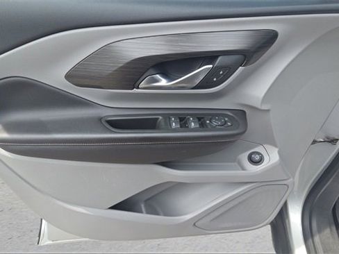 Used 2022 GMC Terrain SLE w/ Driver Convenience Package image 24