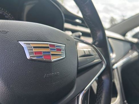 Used 2019 Cadillac XT5 Luxury image 23