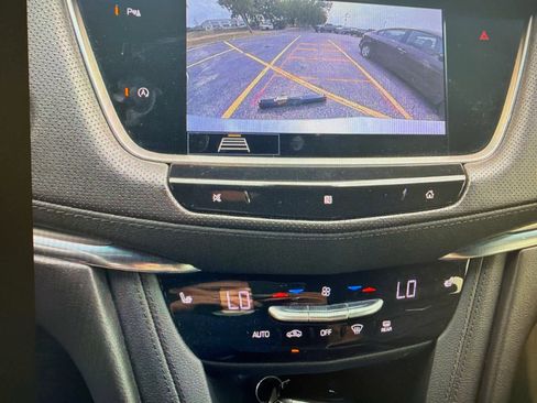 Used 2020 Cadillac XT5 Luxury FWD image 55