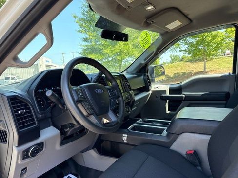 Used 2017 Ford F150 XL w/ Equipment Group 101A Mid AWD/4WD image 19