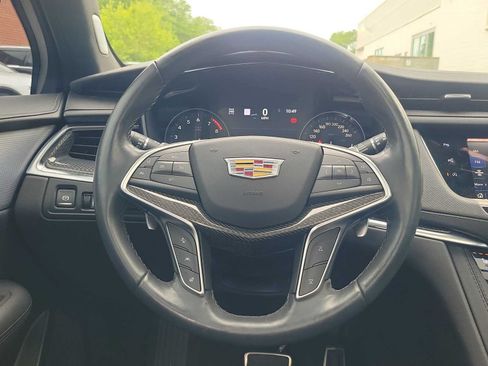 Used 2024 Cadillac XT5 Sportv w/ Technology Package AWD/4WD image 17