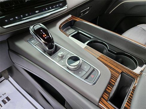 Certified 2024 Cadillac Escalade ESV Premium Luxury w/ Performance Package image 25