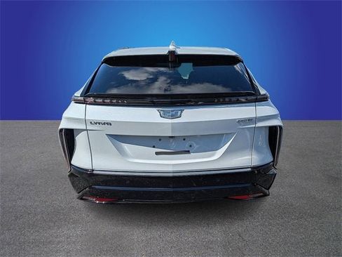 New 2026 Cadillac Lyriq Luxury image 4