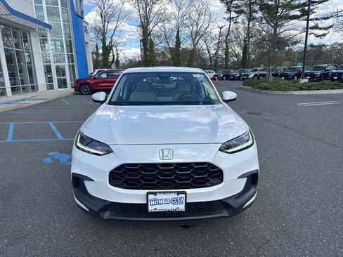 Used 2023 Honda HR-V LX image 3