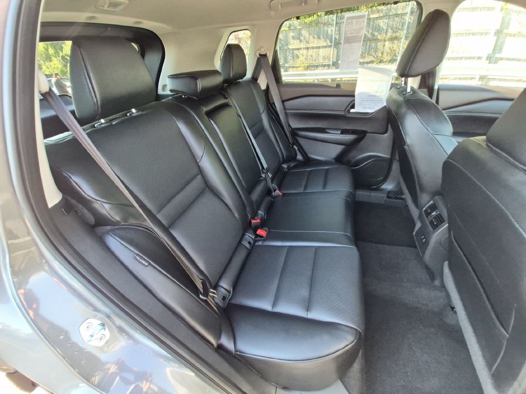Used 2023 Nissan Rogue SV w/ SV Premium B Package AWD/4WD image 26